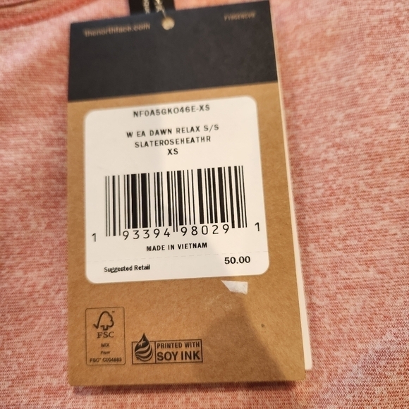 The North Face Women’s EA Dawndream Relaxed Short-Sleeve Size XS NWT - Picture 3 of 9